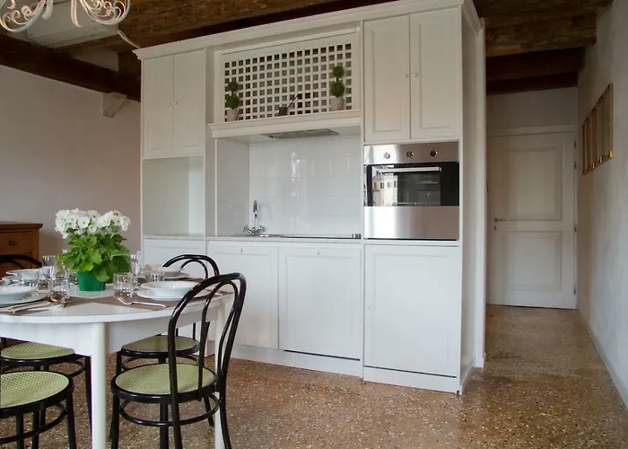 Loft Overlooking The Grand Canal アパート *